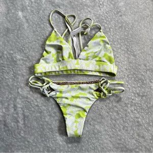 Acacia set awapuhi top petite and molokini bottoms in neon magnolia
